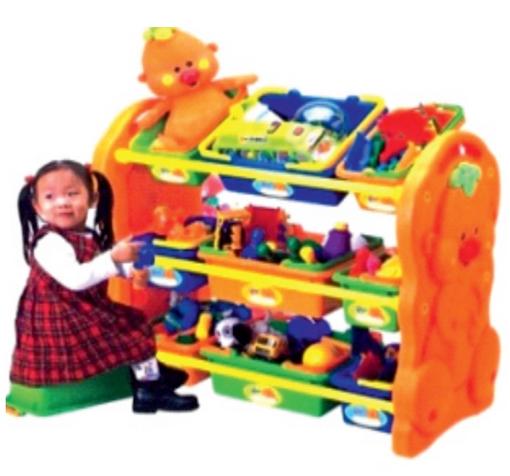 A Toy Shelf (934)